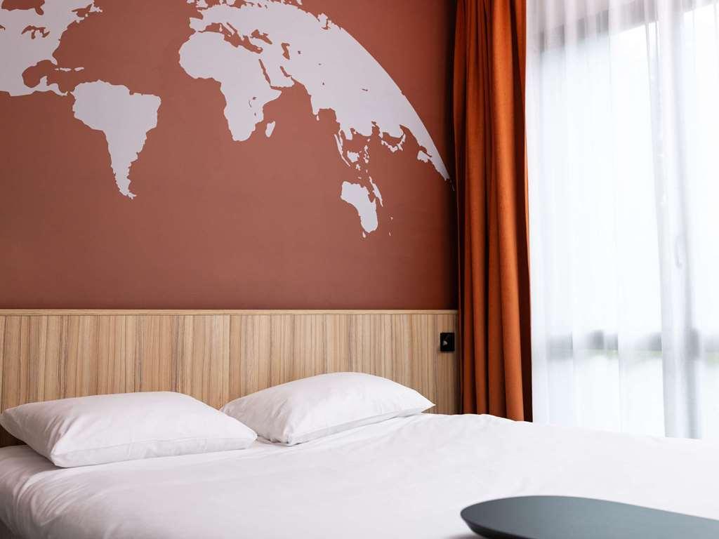 Ibis Styles Lille Aeroport Hotell Rom bilde