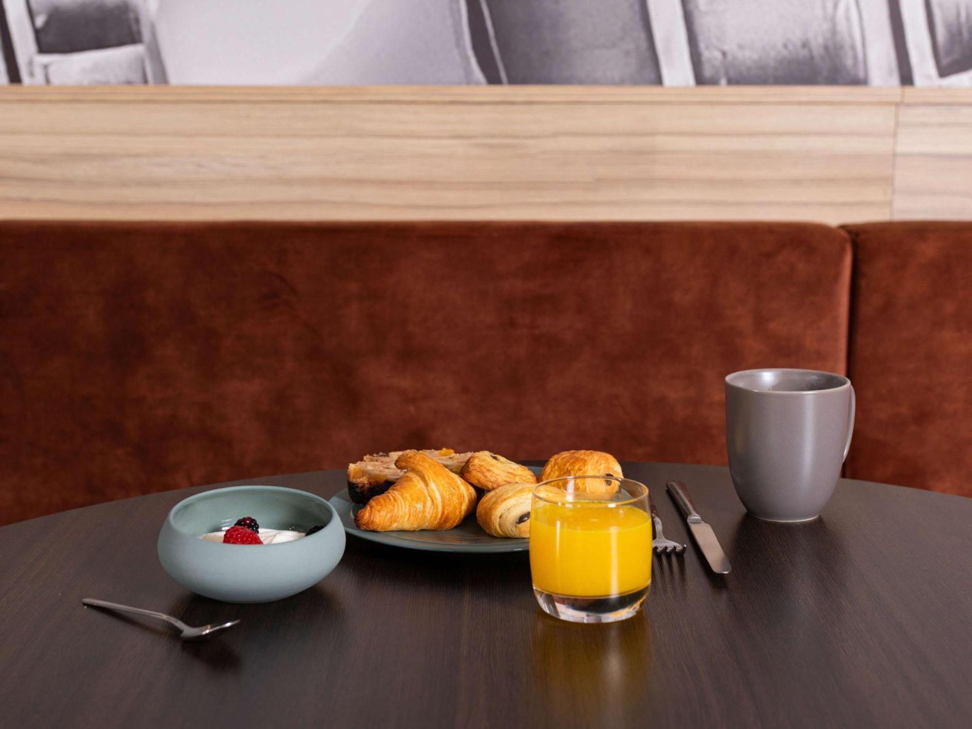 Ibis Styles Lille Aeroport Hotell Eksteriør bilde